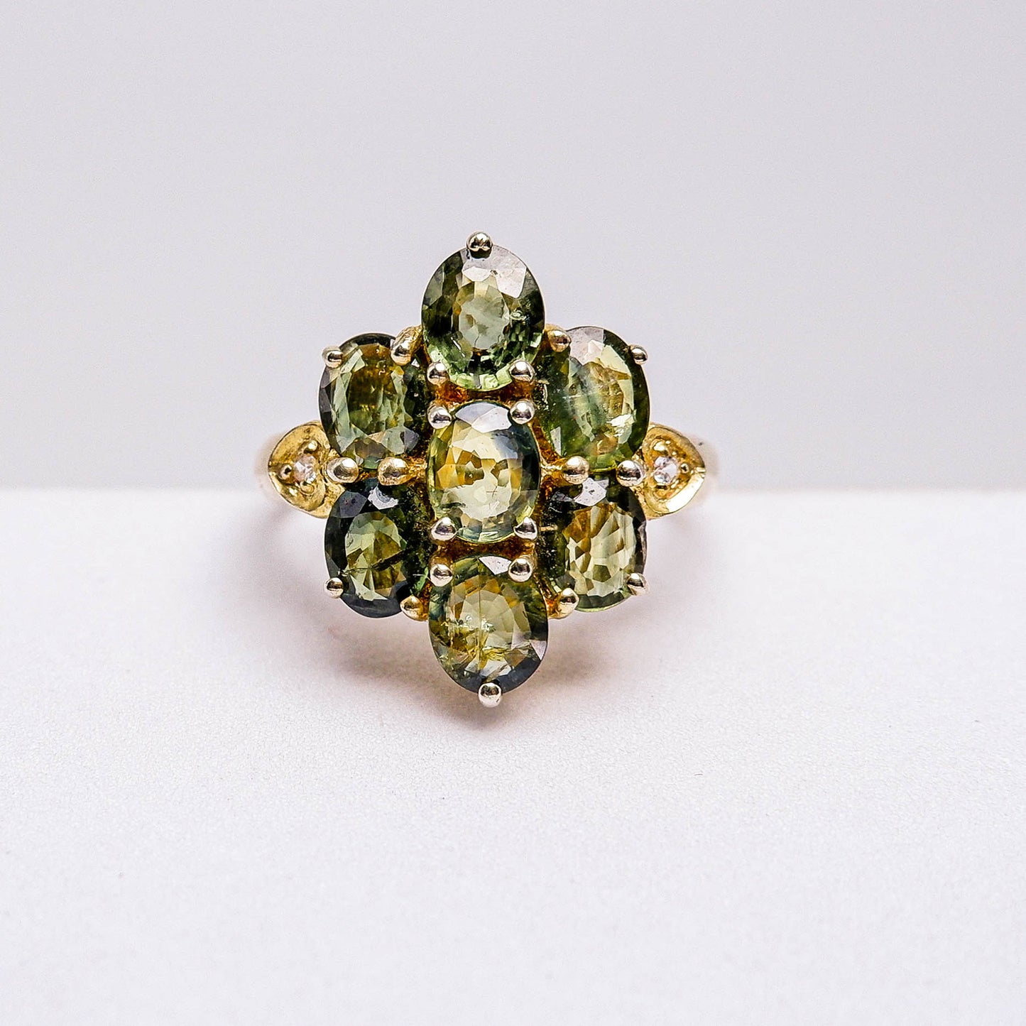 แหวนเงินแท้ 925 ฝังพลอย เขียวส่อง (greensapphire) + ไวท์โทพาส (whitetopaz)