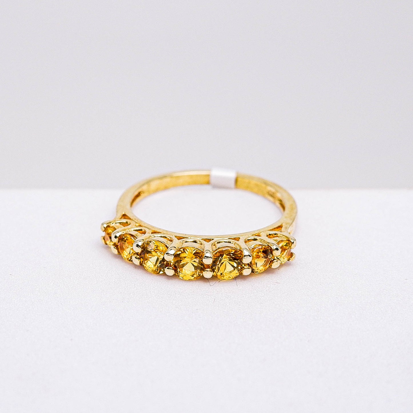 แหวนเงินแท้ 925 ฝังพลอย บุษราคัมบางกะจะ (Yellow Sapphire)