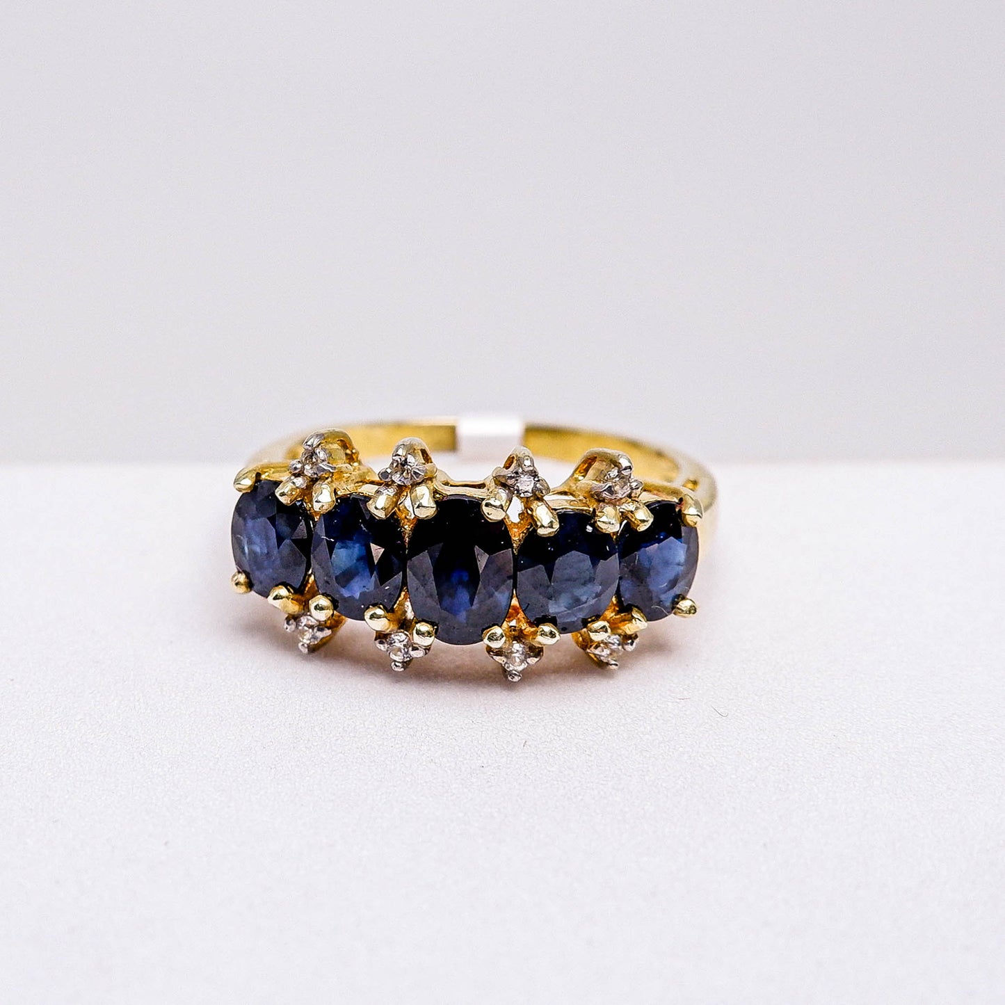 แหวนเงินแท้ 925 ฝังพลอย ไพลิน (Blue Sapphire) + เซอร์คอน (Zircon)