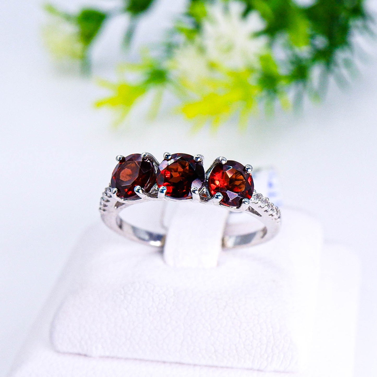 แหวนเงินแท้ 925 ฝังพลอย โกเมน (Garnet) + เซอร์คอน (Zircon)