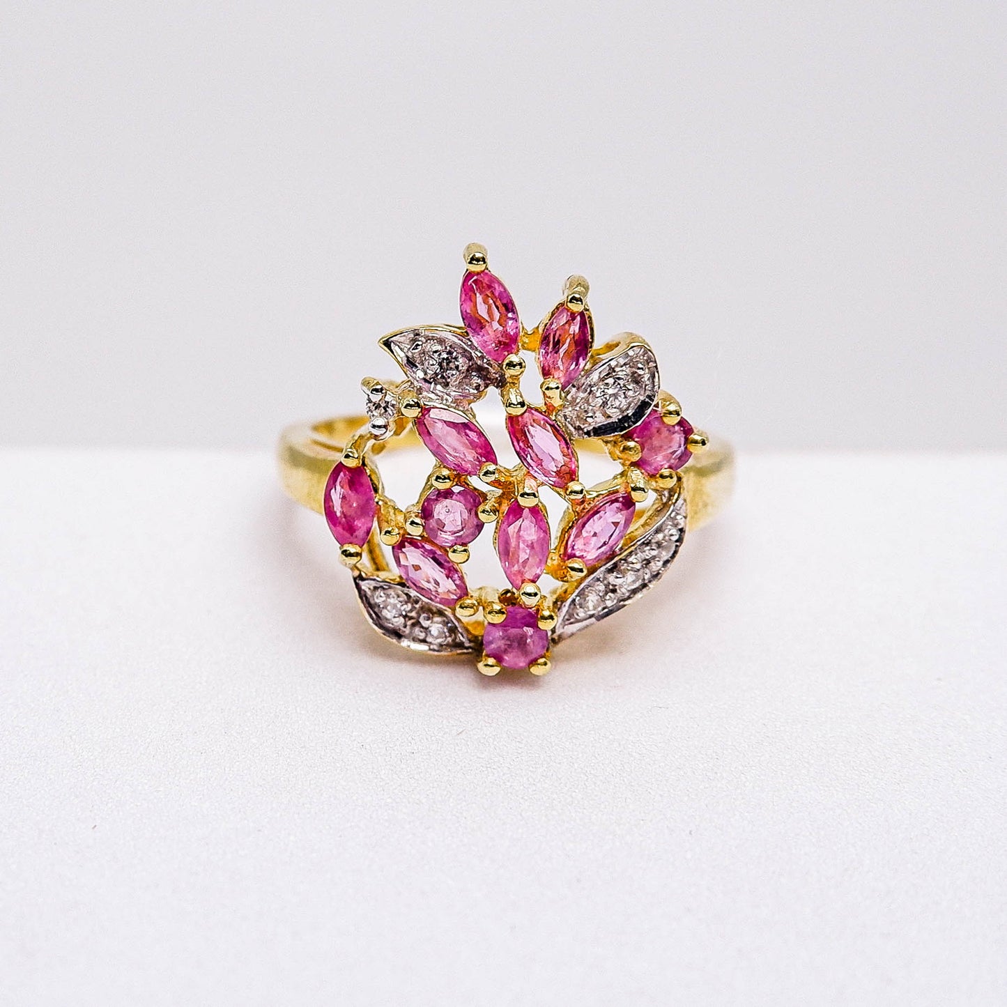 แหวนเงินแท้ 925 ฝังพลอย ทับทิมไทย (Ruby) + เซอร์คอน (Zircon)
