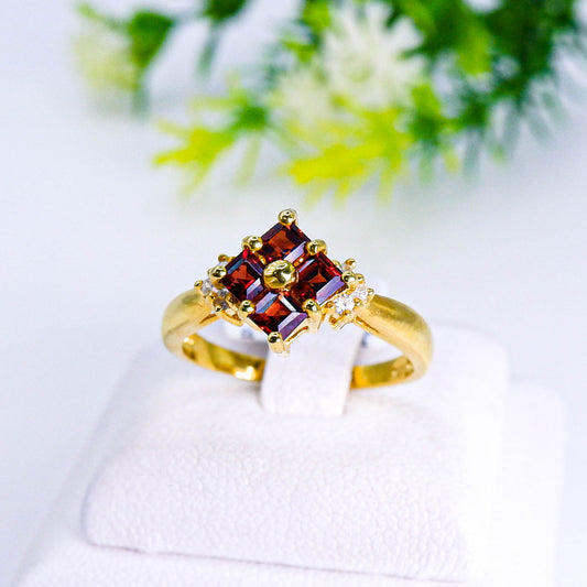 แหวนเงินแท้ 925 ฝังพลอย โกเมน (Garnet) + เซอร์คอน (Zircon)
