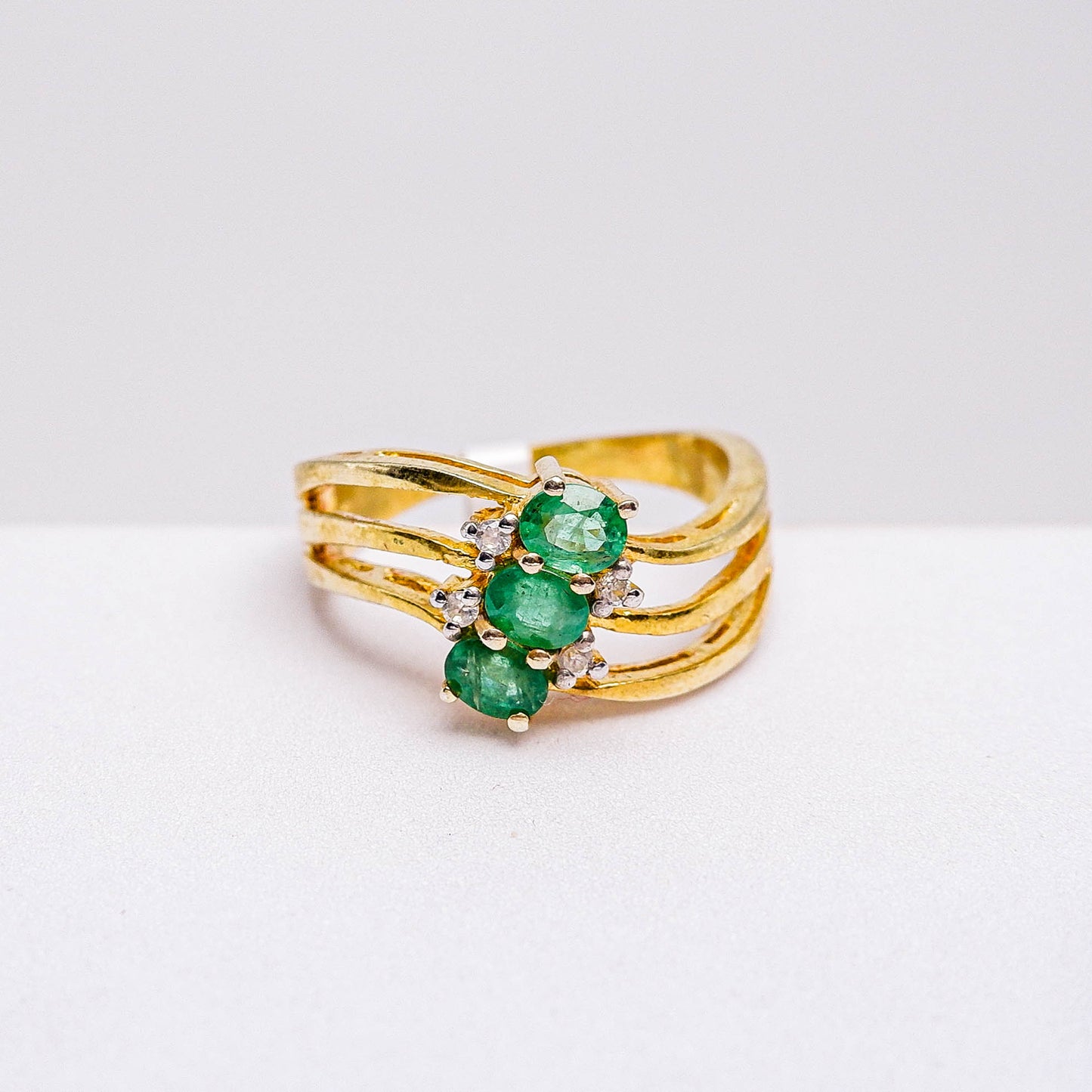 แหวนเงินแท้ 925 ฝังพลอย มรกต (Emerald cut) + เซอร์คอน (Zircon)