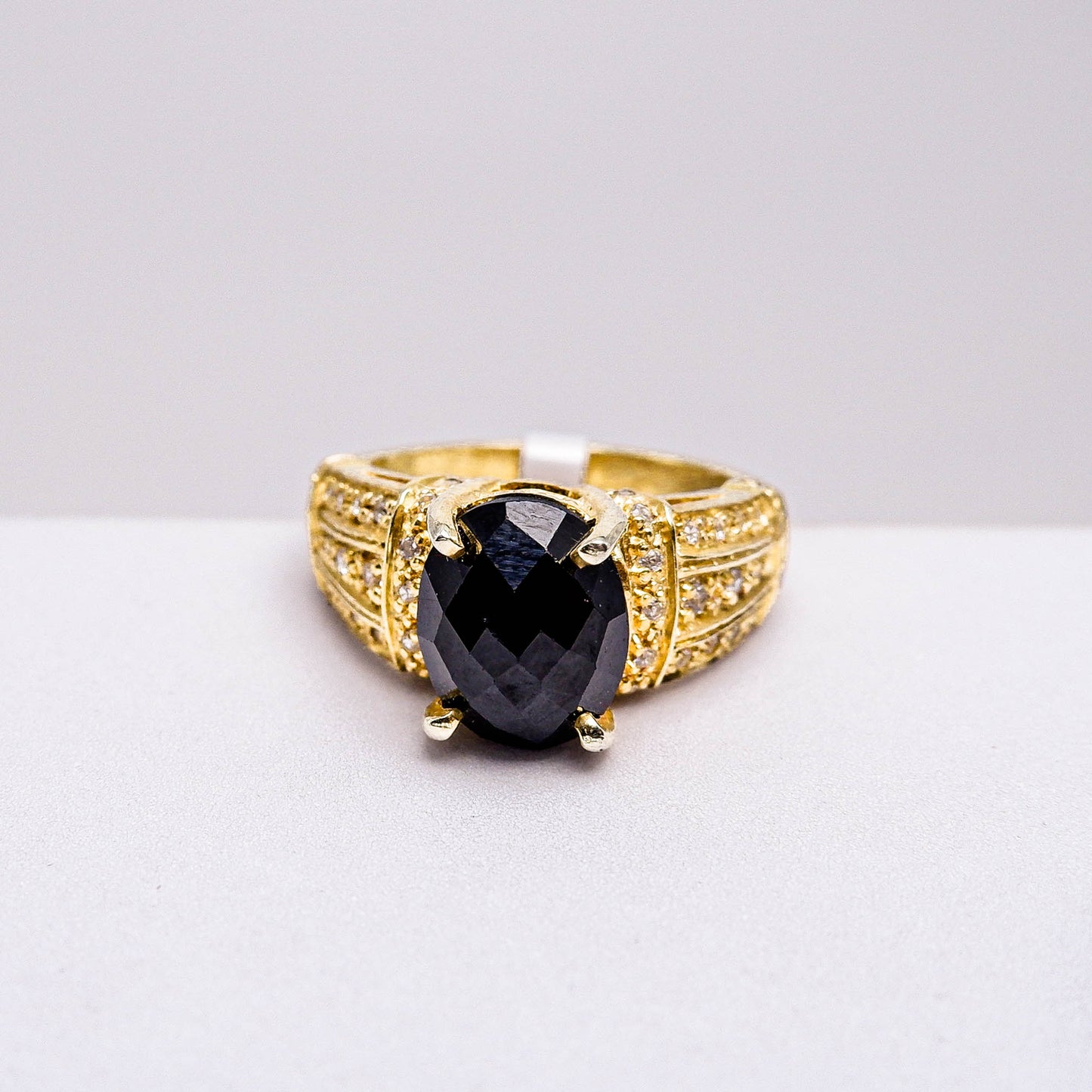 แหวนเงินแท้ 925 ฝังพลอย นิล (Black Spinel) + เซอร์คอน (Zircon)