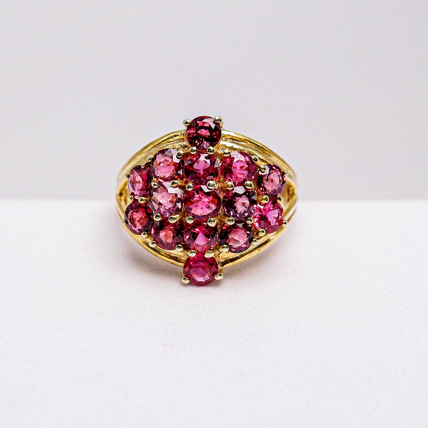 แหวนเงินแท้ 925 ฝังพลอย สปิเนล (Spinel)