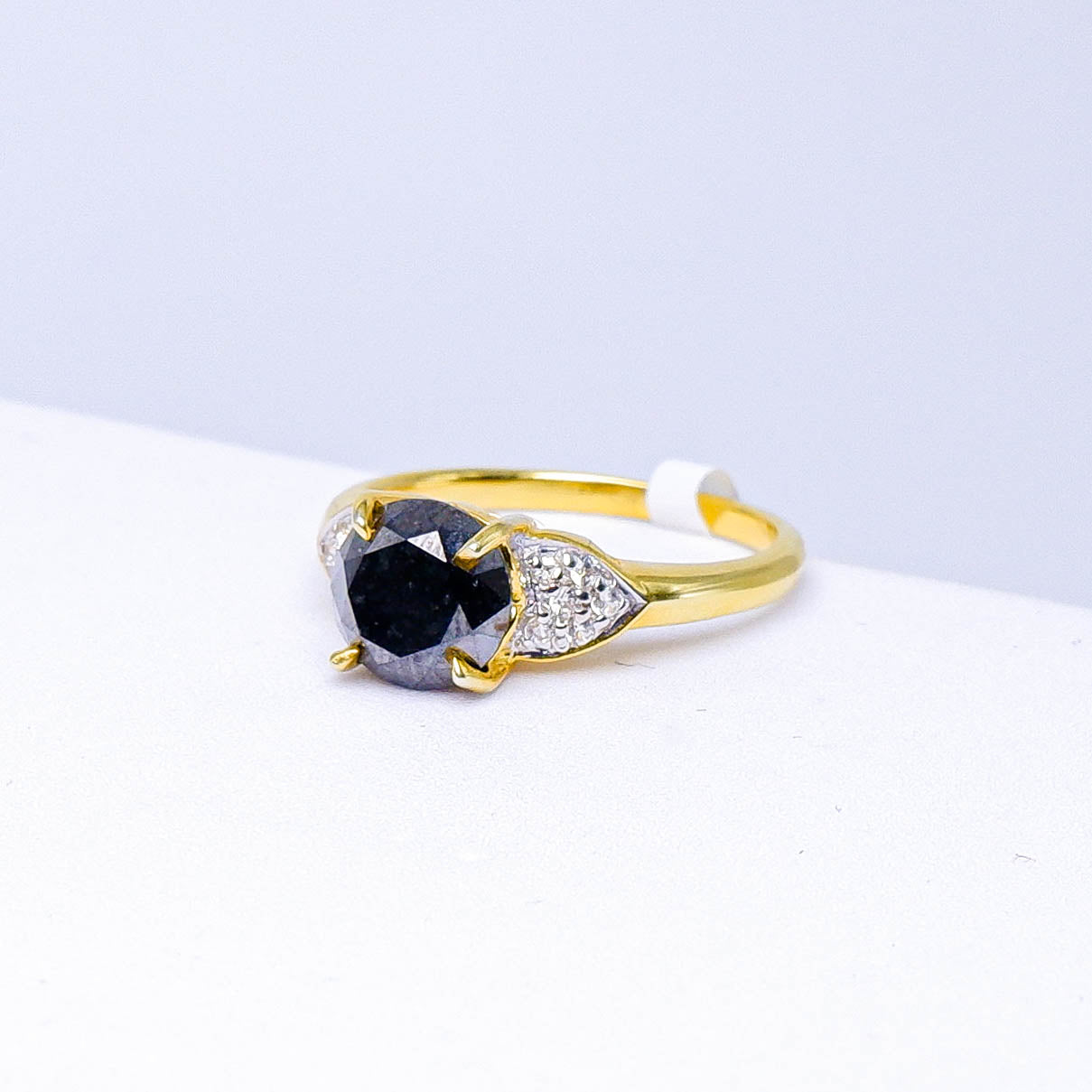 แหวนทอง9K ฝังพลอยแบล็คไดมอนด์ (Black diamond) + เพชร (diamond)