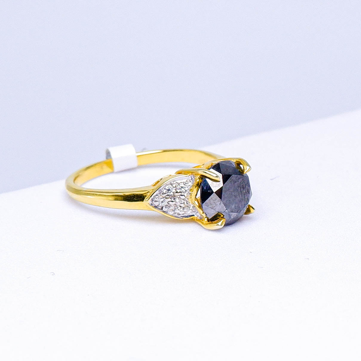 แหวนทอง9K ฝังพลอยแบล็คไดมอนด์ (Black diamond) + เพชร (diamond)