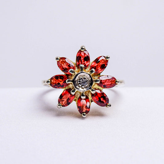 แหวนเงินแท้ 925 ฝังพลอย ออเรนจ์แซฟไฟร์ (Orange Sapphire) + เซอร์คอน (Zircon)