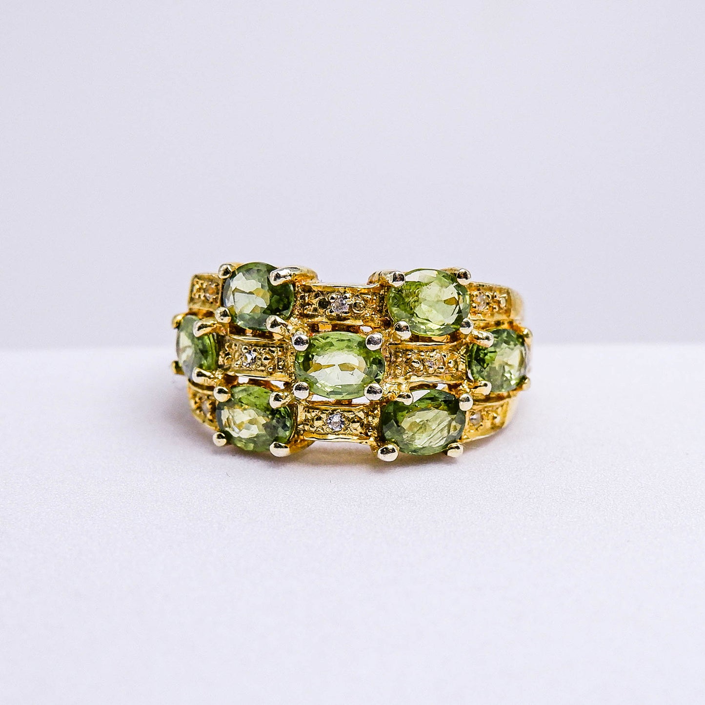 แหวนเงินแท้ 925 ฝังพลอย เขียวส่อง (green Sapphire) + ไวท์โทพาส (whitetopaz)
