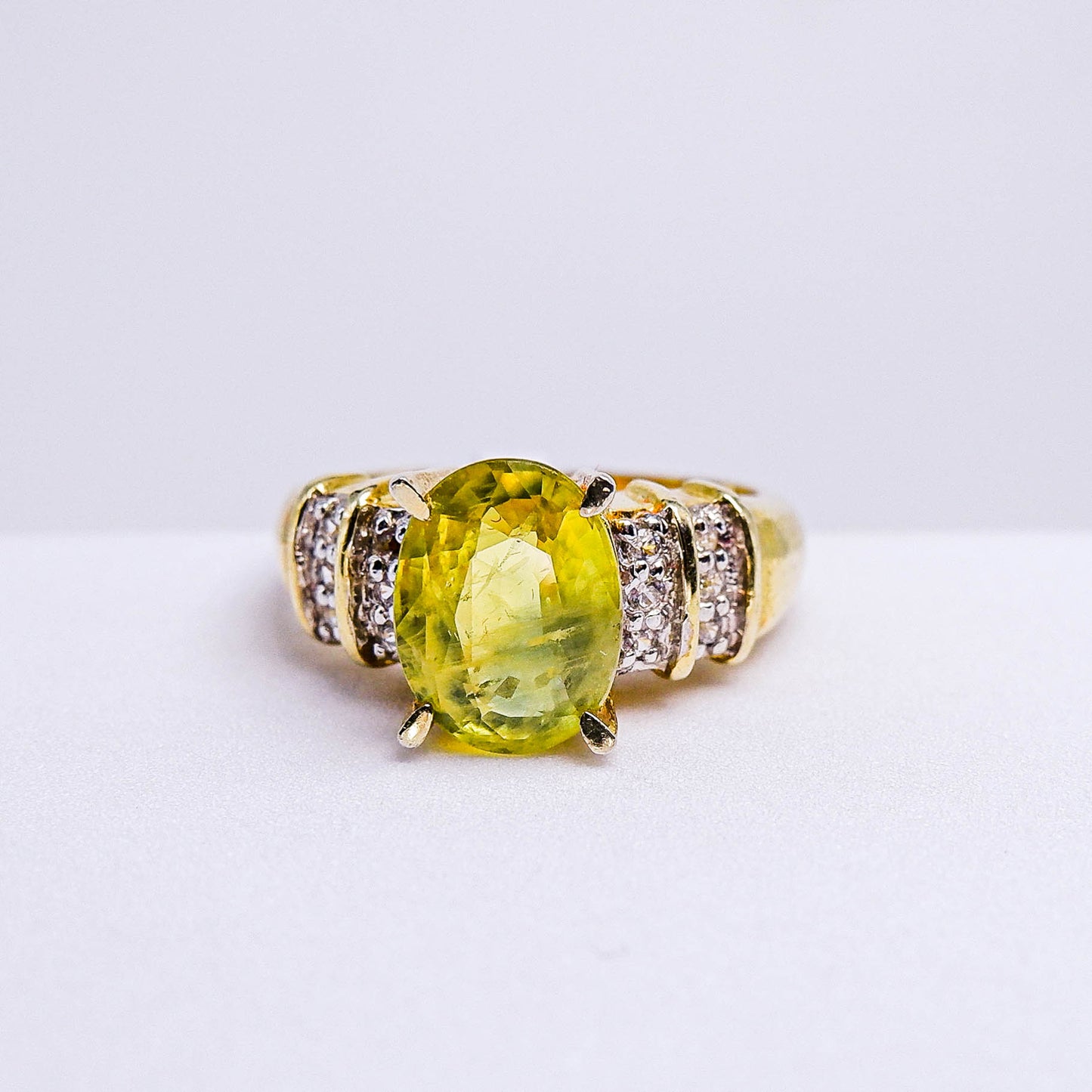 แหวนเงินแท้ 925 ฝังพลอย บุษราคัมบางกะจะ (Yellow Sapphire) + เซอร์คอน (Zircon)