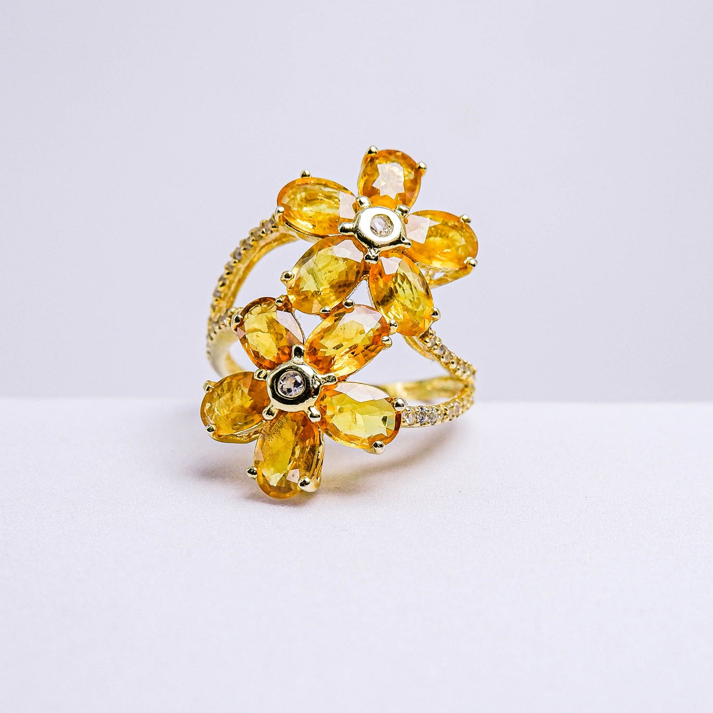 แหวนเงินแท้ 925 ฝังพลอย บุษราคัม (Yellow Sapphire) + เซอร์คอน (Zircon)