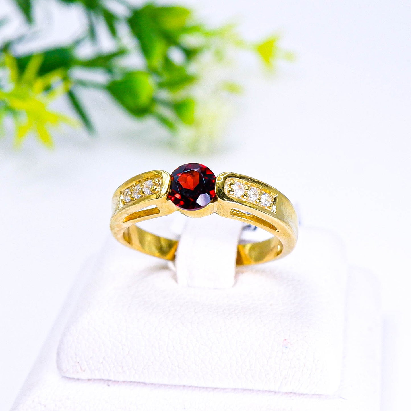แหวนเงินแท้ 925 ฝังพลอย โกเมน (Garnet) + เซอร์คอน (Zircon)