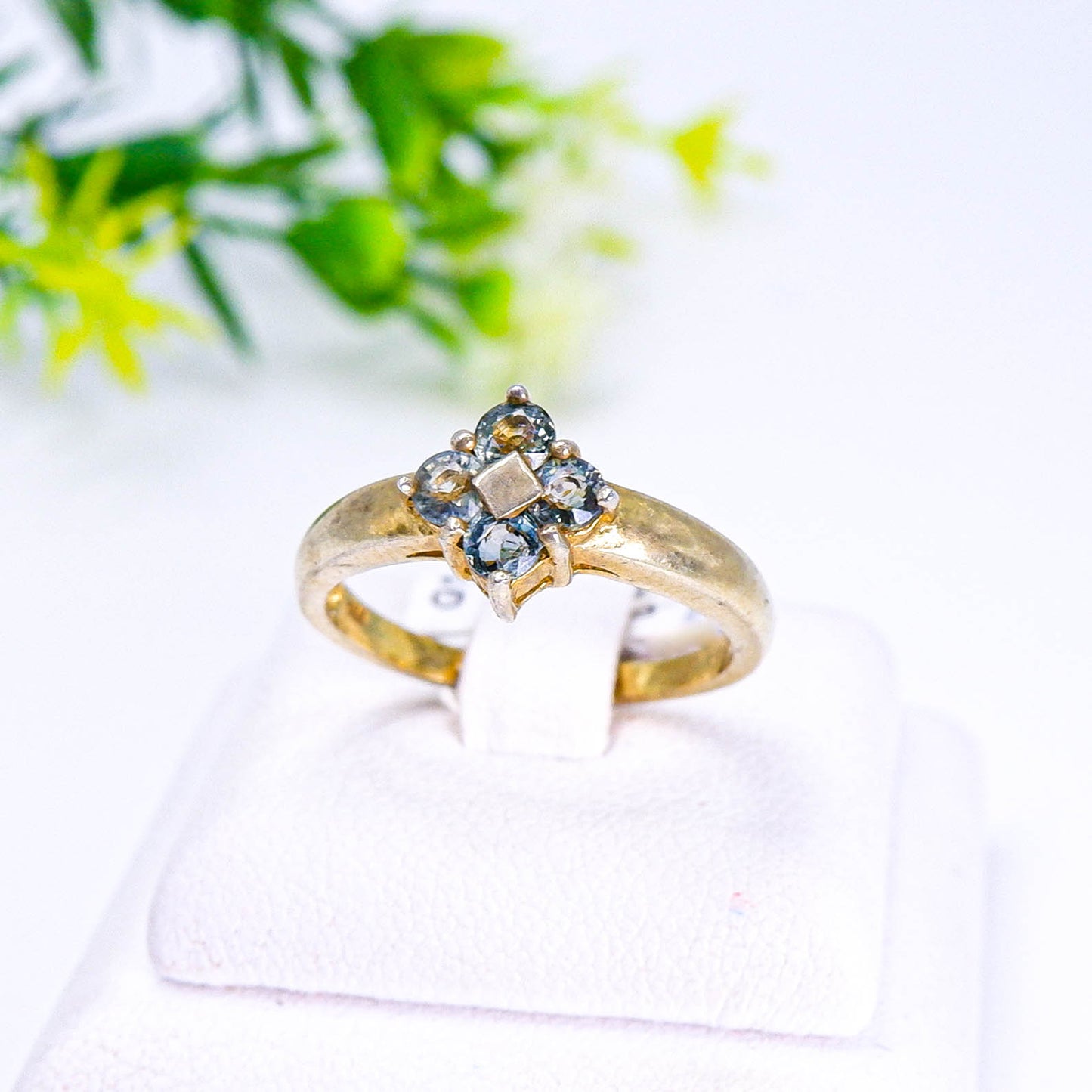 แหวนเงินแท้ 925 ฝังพลอย แซฟไฟร์ดิบ (Unheated Sapphire)