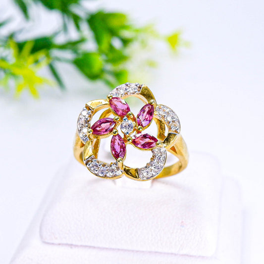 แหวนเงินแท้ 925 ฝังพลอย ทับทิมไทย (Siam Ruby) + เซอร์คอน (Zircon)