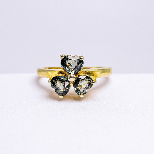 แหวนเงินแท้ 925 ฝังพลอย เขียวส่อง (green Sapphire)