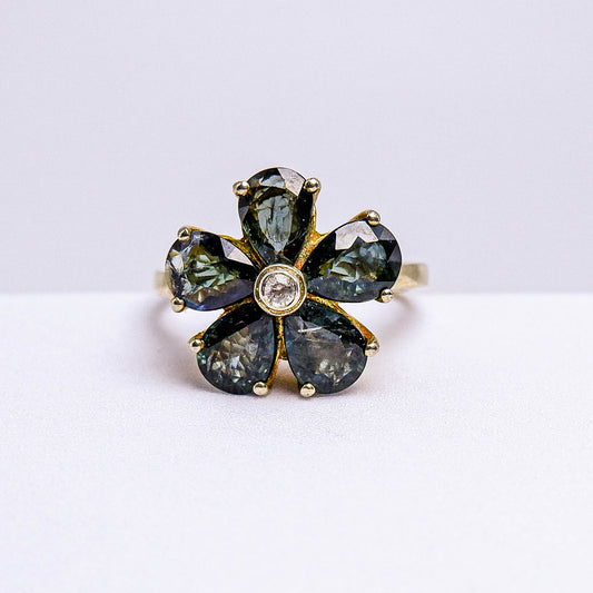 แหวนเงินแท้ 925 ฝังพลอย เขียวส่อง (ดิบ)(Unheated Green Sapphire) + ไวท์โทพาส (whitetopaz)