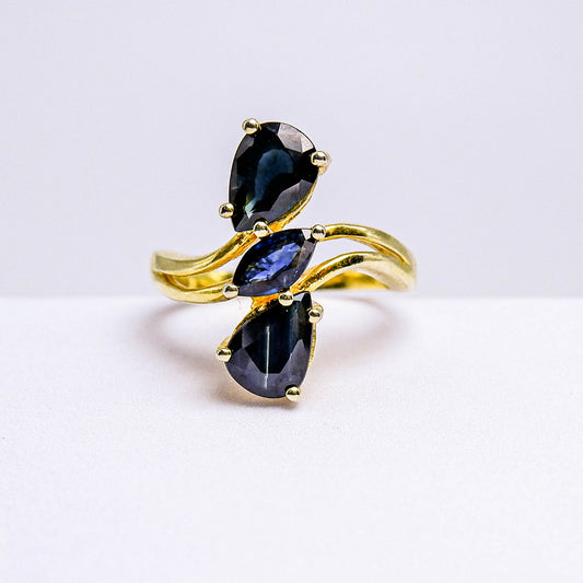 แหวนเงินแท้ 925 ฝังพลอย เขียวส่องบางกะจะ (green Sapphire)