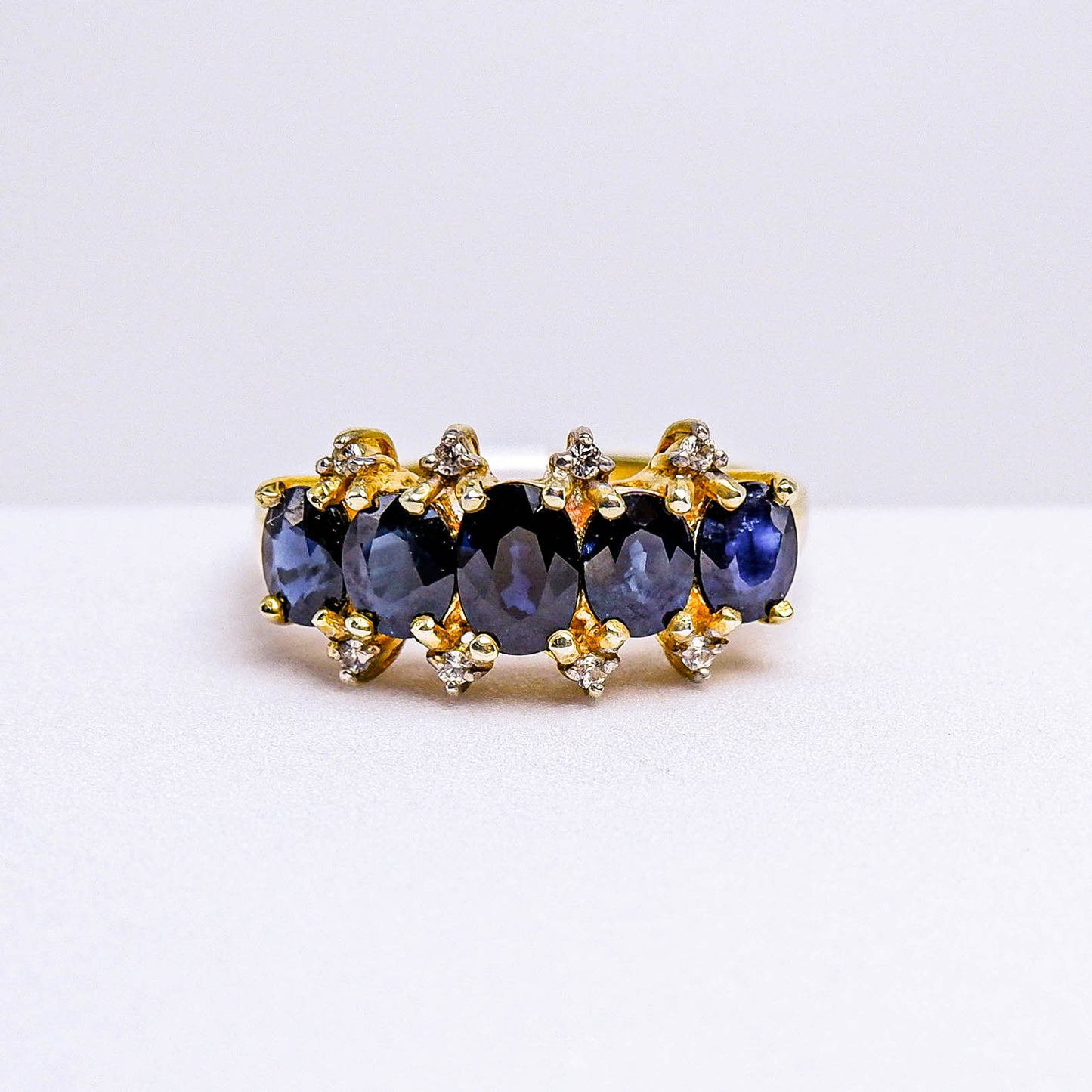 แหวนเงินแท้ 925 ฝังพลอย ไพลิน (Blue Sapphire) + เซอร์คอน (Zircon)