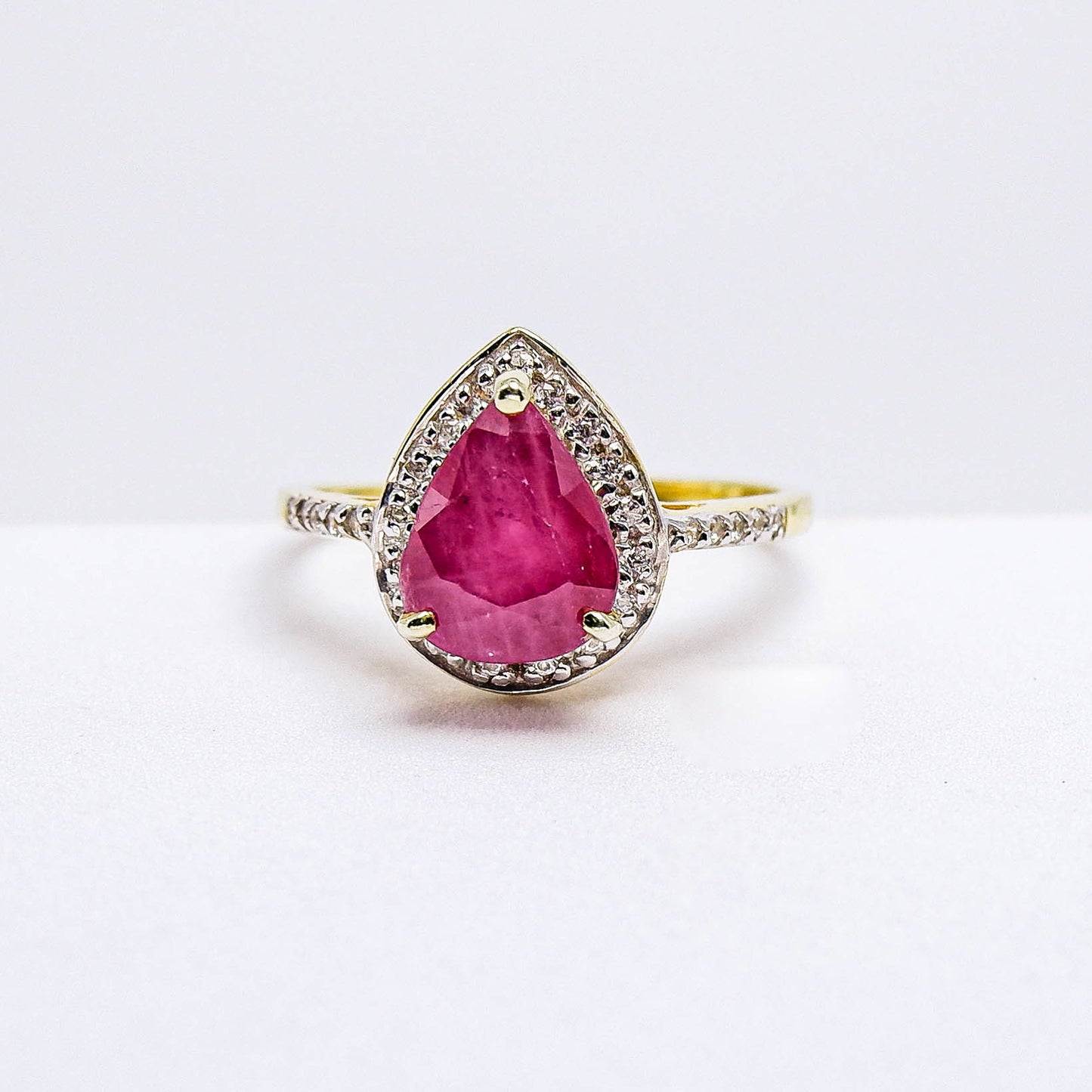 แหวนเงินแท้ 925 ฝังพลอย ทับทิมแทนซาเนีย (Tanzania Ruby) + เซอร์คอน (Zircon)
