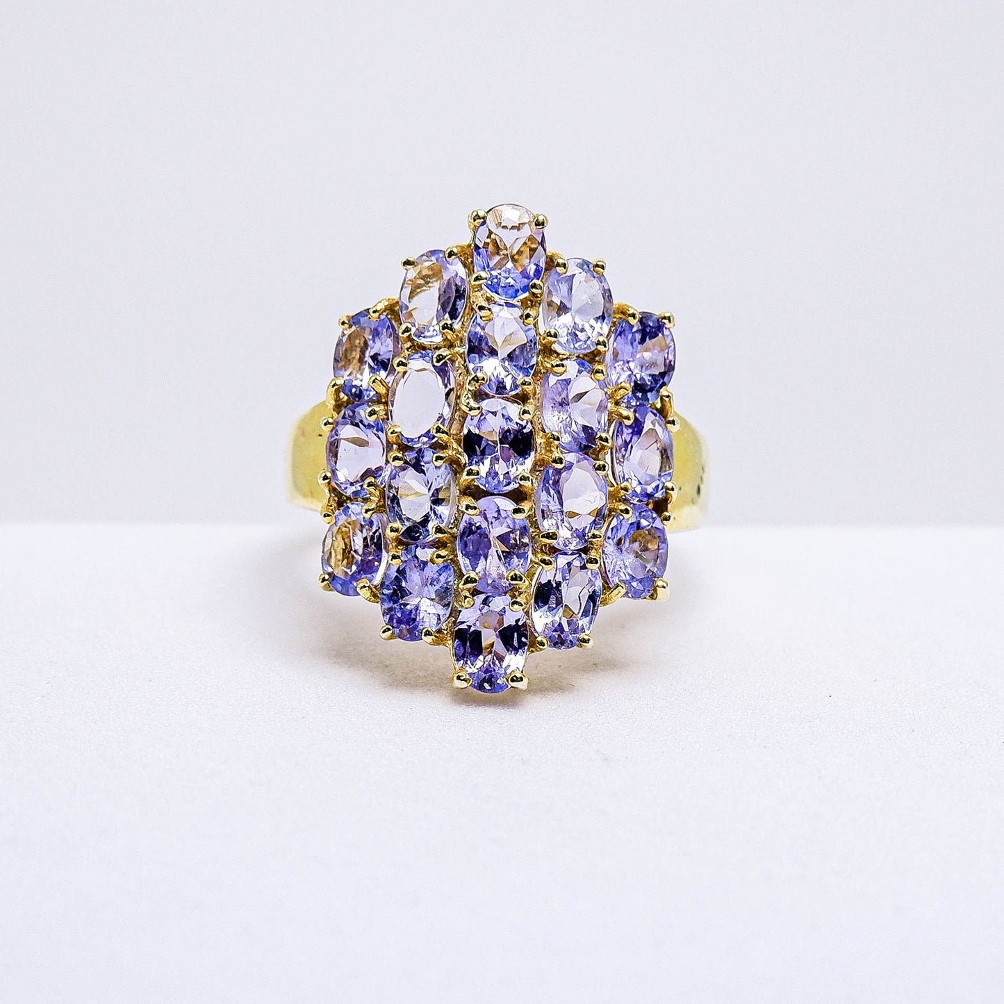 แหวนเงินแท้ 925 ฝังพลอย แทนซาไนท์ (Tanzanite)