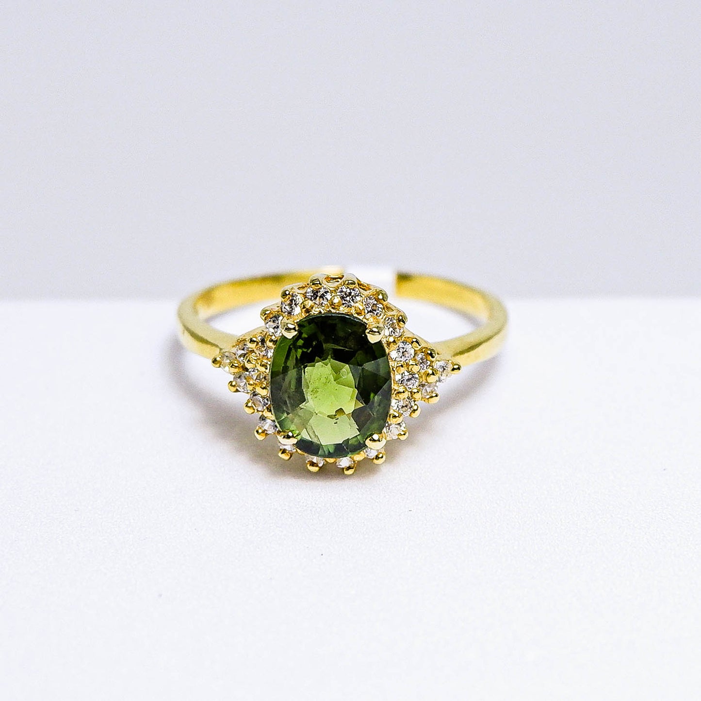 แหวนเงินแท้ 925 ฝังพลอย เขียวส่อง (green Sapphire) + เซอร์คอน (Zircon)
