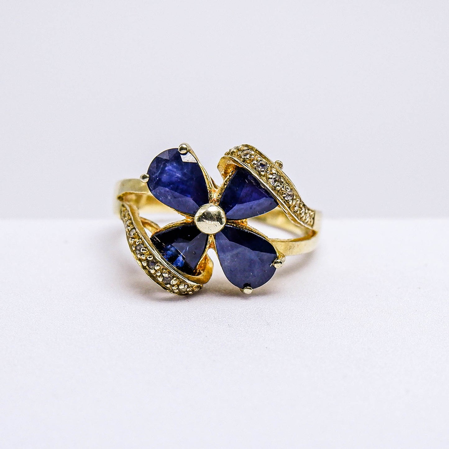 แหวนเงินแท้ 925 ฝังพลอย ไพลิน (Blue Sapphire) + ไวท์โทพาส (whitetopaz)