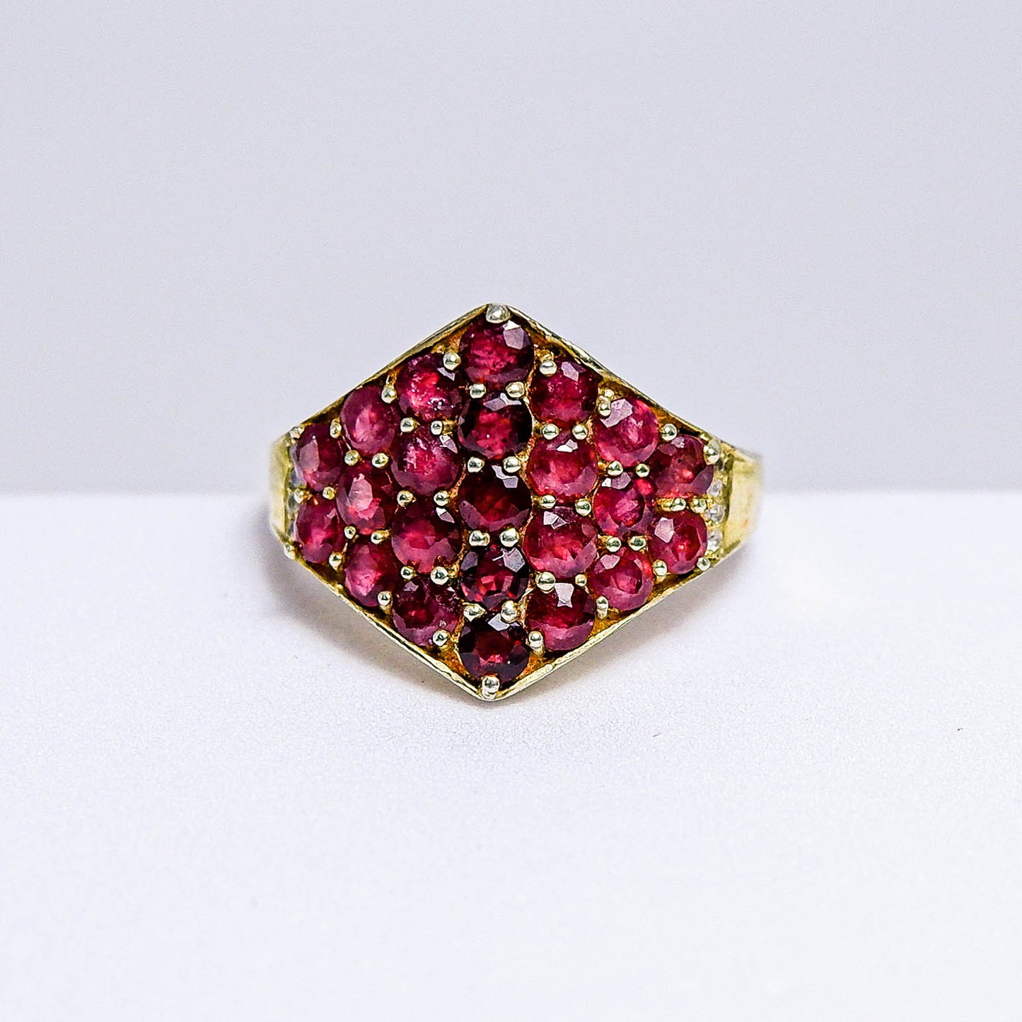 แหวนเงินแท้ 925 ฝังพลอย เรดสปิเนล (Red Spinel) + เซอร์คอน (Zircon)