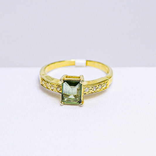 แหวนเงินแท้ 925 ฝังพลอย เขียวส่อง (green Sapphire) + เซอร์คอน (Zircon)