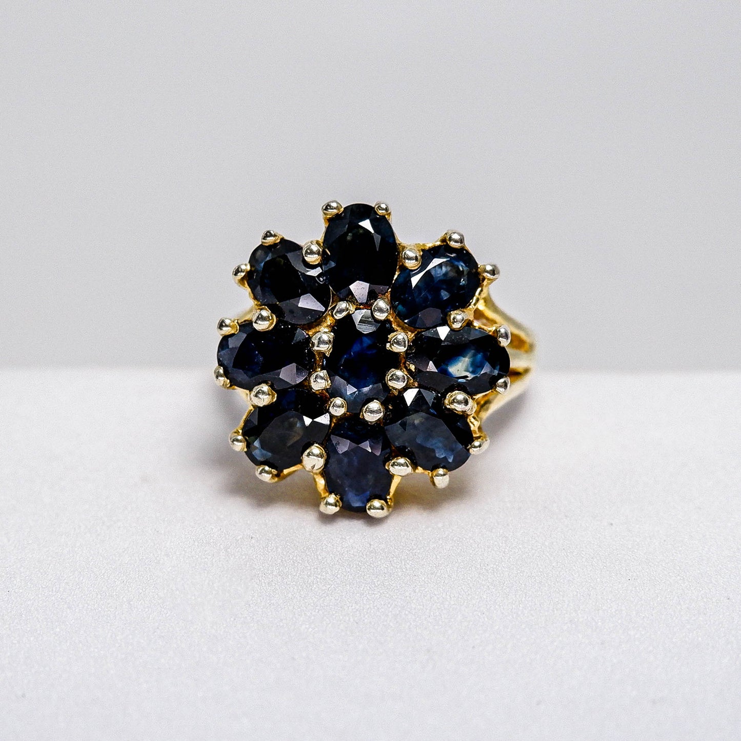 แหวนเงินแท้ 925 ฝังพลอย ไพลิน (Blue Sapphire)