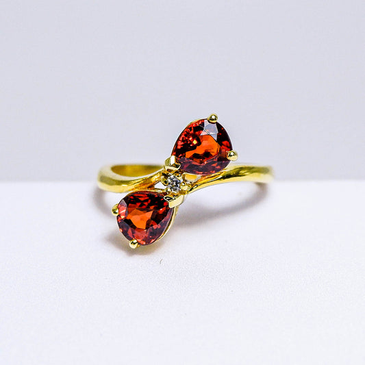 แหวนเงินแท้ 925 ฝังพลอย สเปสซาไทท์ (Spessartite Garnet) + เซอร์คอน (Zircon)