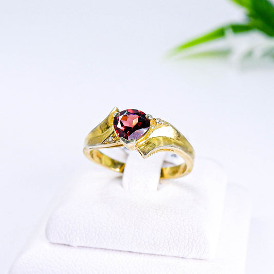 แหวนเงินแท้ 925 ฝังพลอย โกเมน (Garnet) + โทพาส (Topaz)
