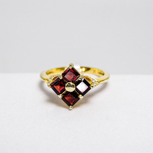 แหวนเงินแท้ 925 ฝังพลอย โกเมน (Garnet) + เซอร์คอน (Zircon)