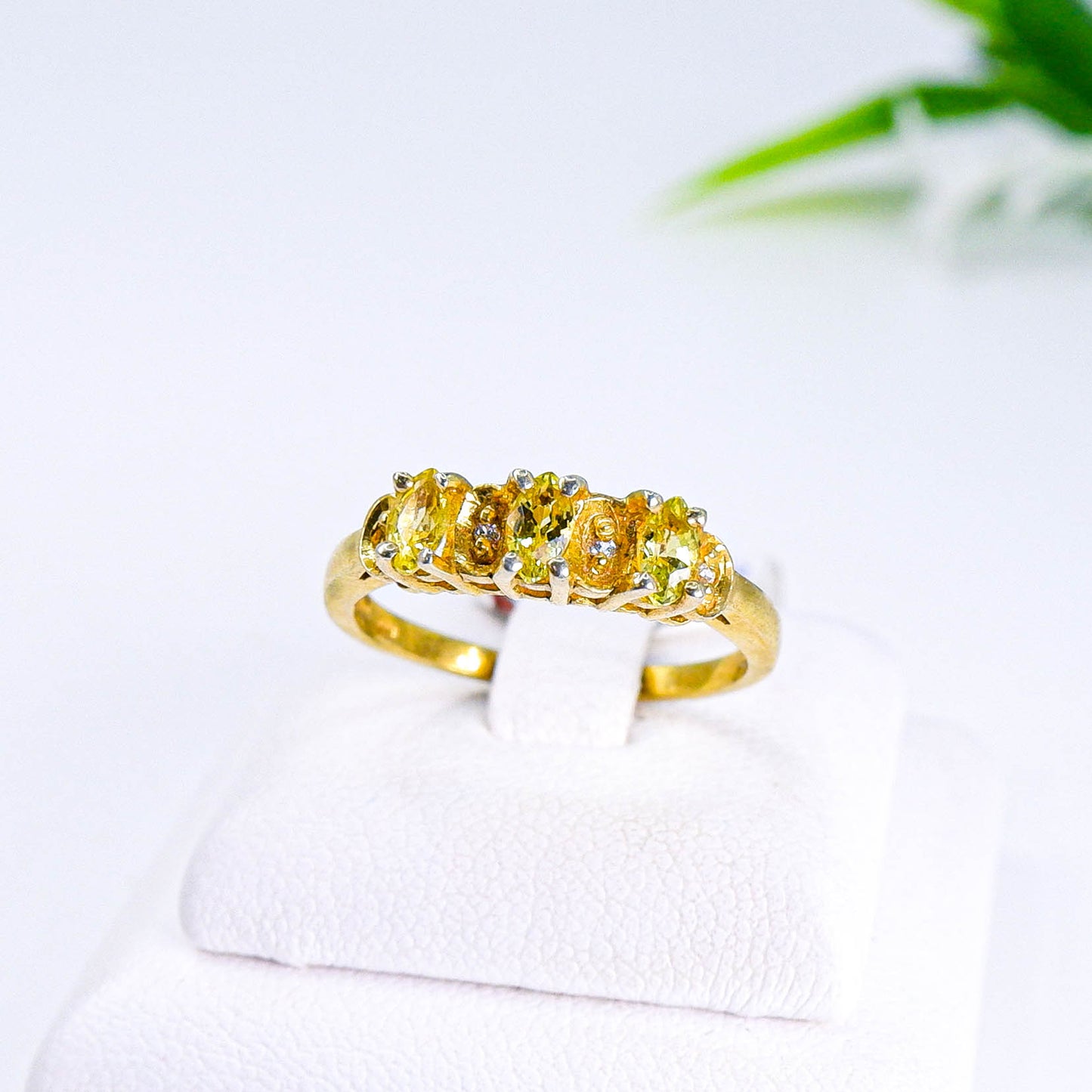 แหวนเงินแท้ 925 ฝังพลอย เยลโล่แซฟไฟร์ (Yellow Sapphire) +  โทพาส (Topaz)