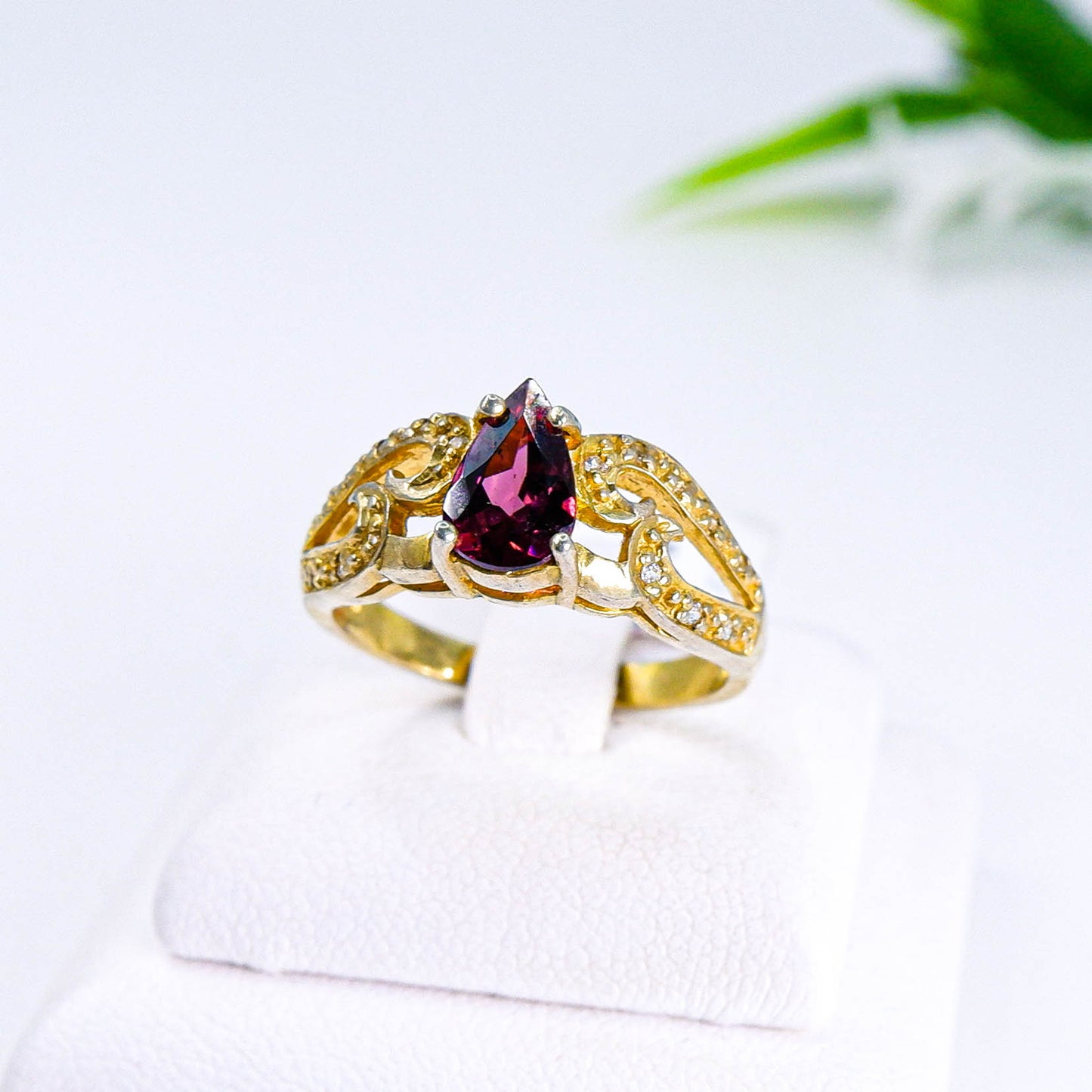 แหวนเงินแท้ 925 ฝังพลอย โรโดไลท์ (Rhodolite) + โทพาส (Topaz)