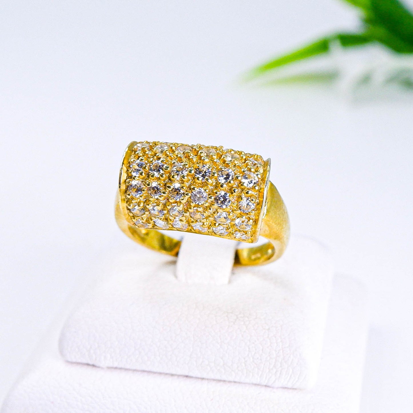 แหวนเงินแท้ 925 ฝังพลอย ไวท์เซอร์คอน ( White Zircon )