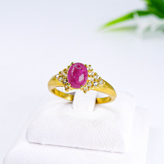 แหวนเงินแท้ 925 ฝังพลอย ทับทิมอาฟหลังเบี้ย (Ruby) + ไวท์โทพาส (whitetopaz)