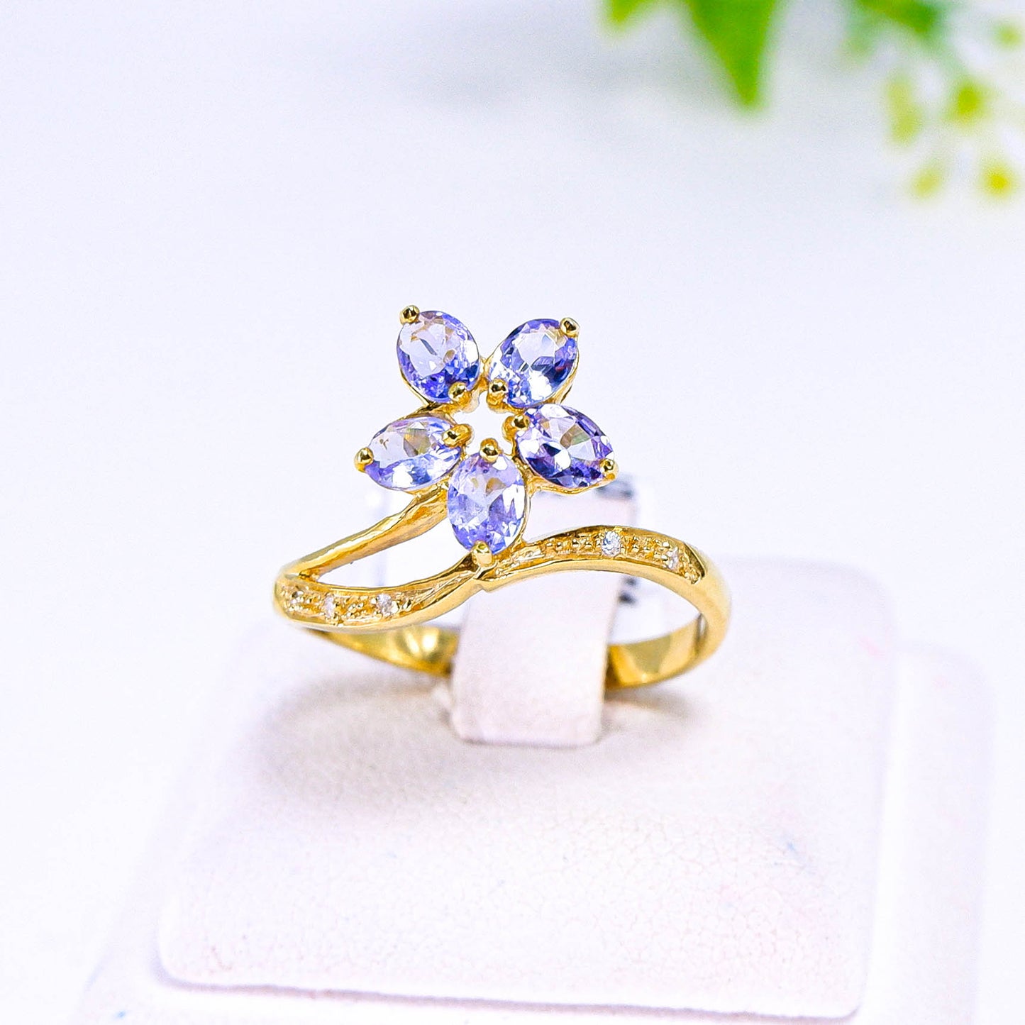 แหวนเงินแท้ 925 ฝังพลอย แทนซาไนท์ (Tanzanite) + เซอร์คอน (Zircon)