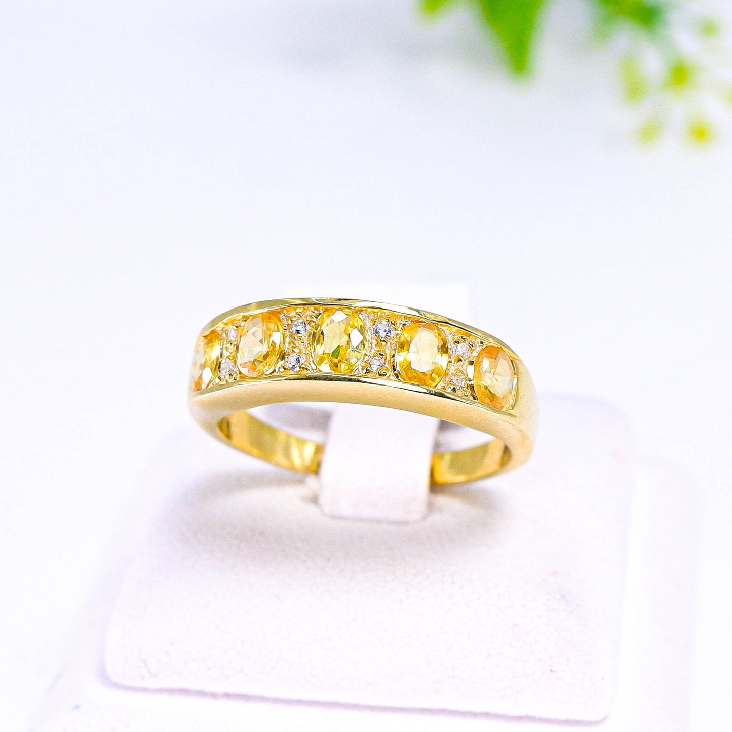 แหวนเงินแท้ 925 ฝังพลอย บุษราคัม (Yellow Sapphire) + เซอร์คอน (Zircon)