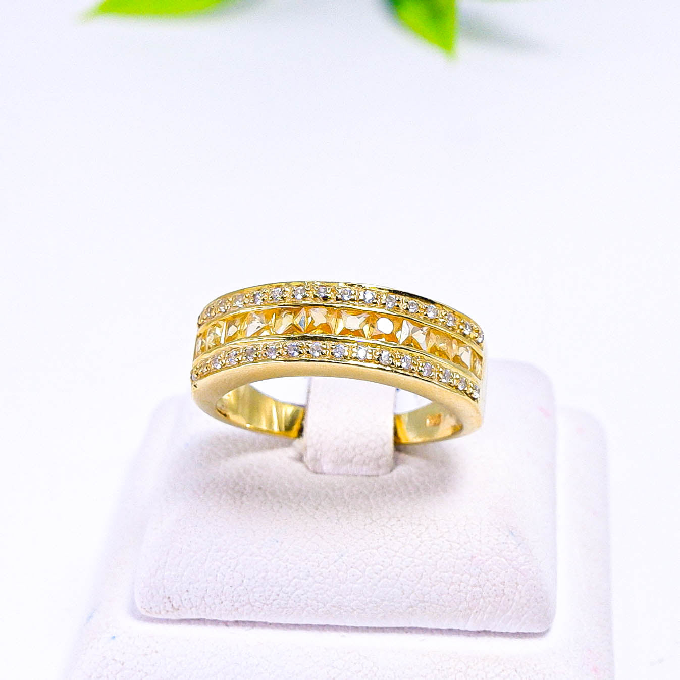 แหวนเงินแท้ 925 ฝังพลอย บุษราคัม (Yellow Sapphire) + เซอร์คอน (Zircon)