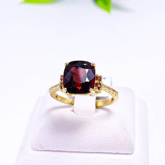 แหวนเงินแท้ 925 ฝังพลอย โรโดไลท์ (Rhodolite) + โกเมน (Garnet) + เซอร์คอน (Zircon)