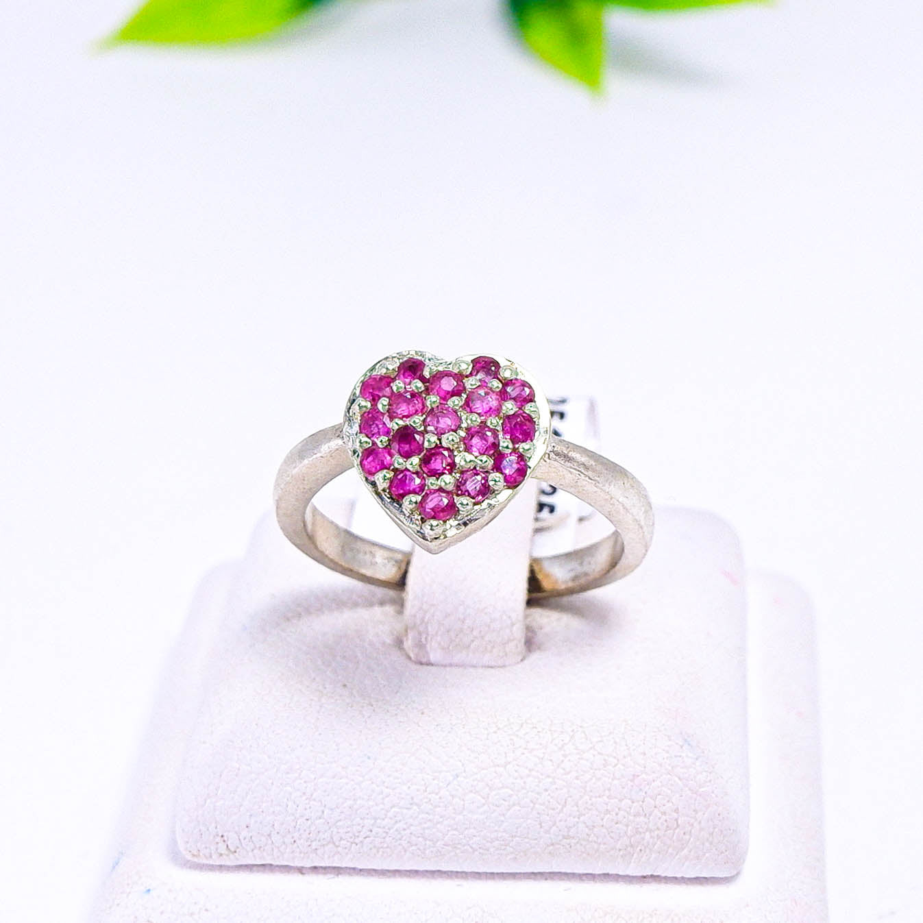 แหวนเงินแท้ 925 ฝังพลอย ทับทิมไทย (Siam Ruby)