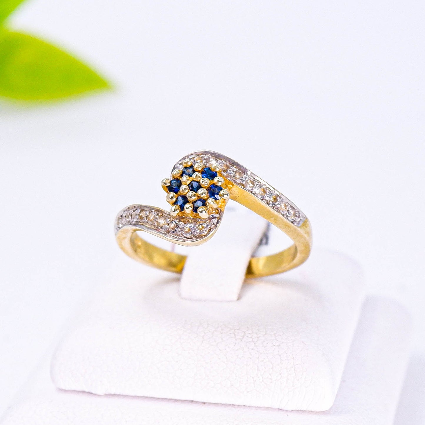 แหวนเงินแท้ 925 ฝังพลอย ไพลิน (Blue Sapphire) + ไวท์โทพาส (whitetopaz)