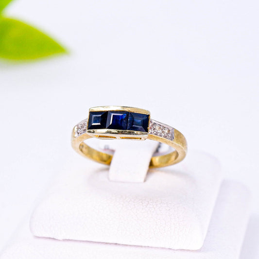 แหวนเงินแท้ 925 ฝังพลอย ไพลิน (Blue Sapphire) + เซอร์คอน (Zircon)