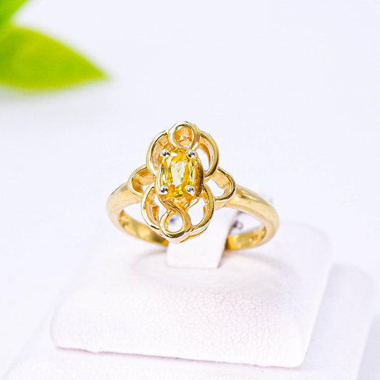 แหวนเงินแท้ 925 ฝังพลอย บุษราคัม (Yellow Sapphire)