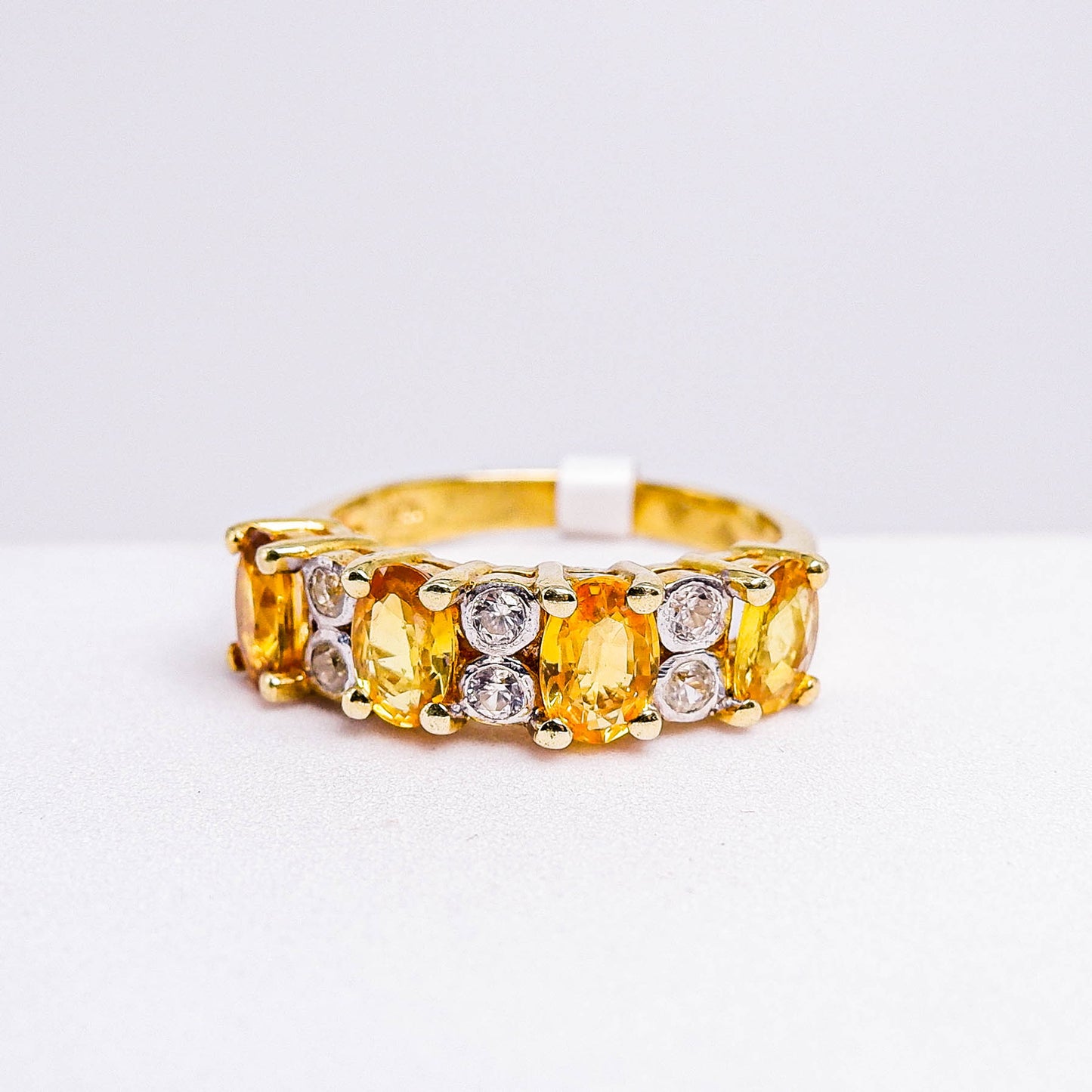 แหวนเงินแท้ 925 ฝังพลอย บุษราคัมบางกะจะ (Yellow Sapphire) + เซอร์คอน (Zircon)