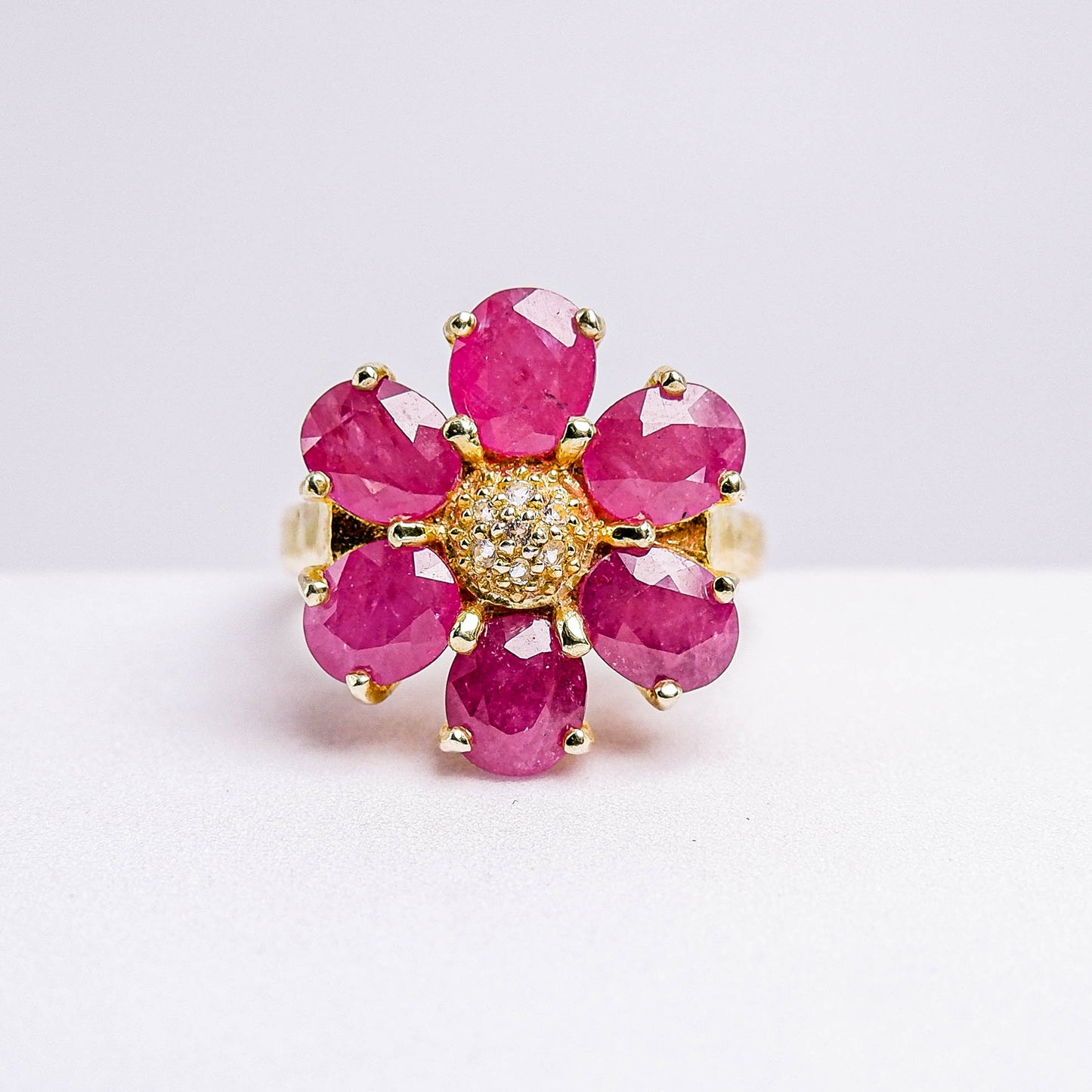 แหวนเงินแท้ 925 ฝังพลอย ทับทิมมาดา (Madagascar Ruby) + ไวท์โทพาส (whitetopaz)