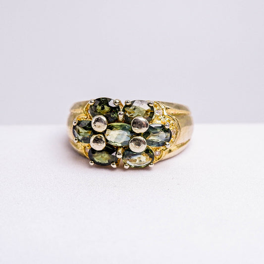 แหวนเงินแท้ 925 ฝังพลอย เขียวส่องบางกะจะ (greensapphire) + เซอร์คอน (Zircon)