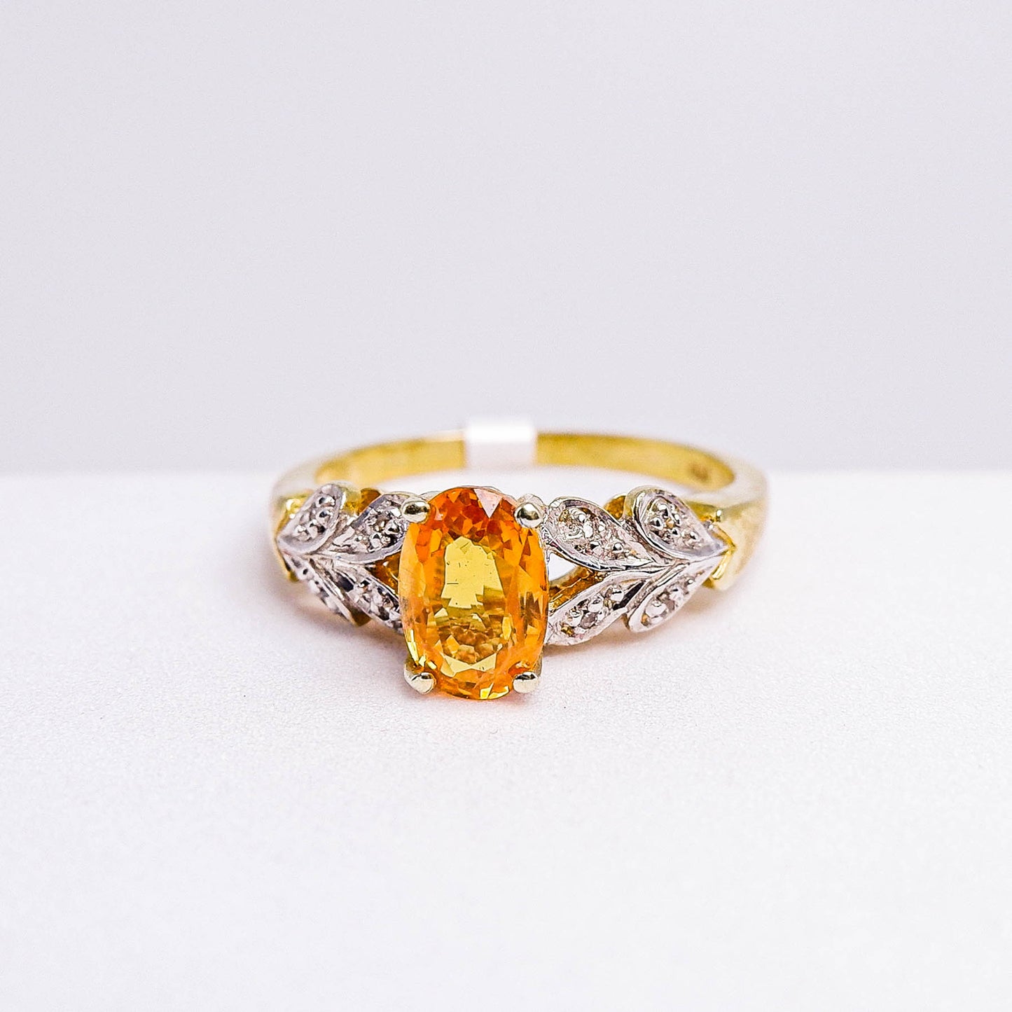 แหวนเงินแท้ 925 ฝังพลอย บุษราคัมบางกะจะ (Yellow Sapphire) + เซอร์คอน (Zircon)
