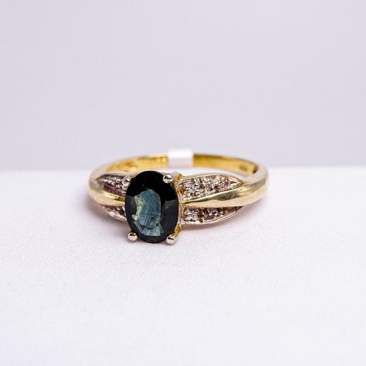 แหวนเงินแท้ 925 ฝังพลอย เขียวส่องบางกะจะ (greensapphire) + เพชร (Natural Diamond)