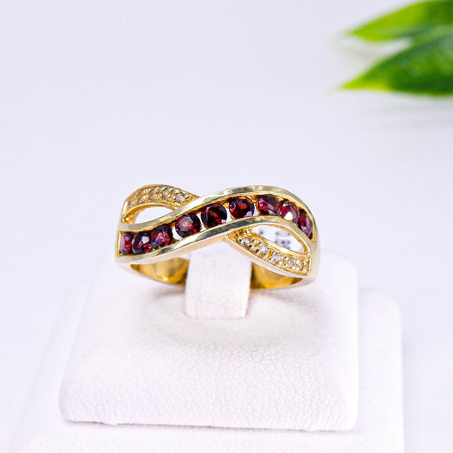 แหวนเงินแท้ 925 ฝังพลอย โรโดไลท์ (Rhodolite) + ไวท์โทพาส (whitetopaz)